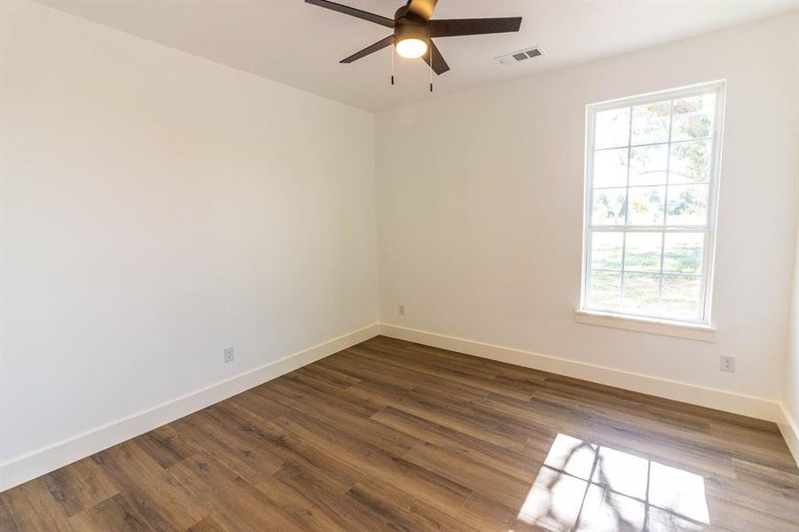 Spacious, unfurnished interior of a new home in , Post Oak Bend (Image 14).
