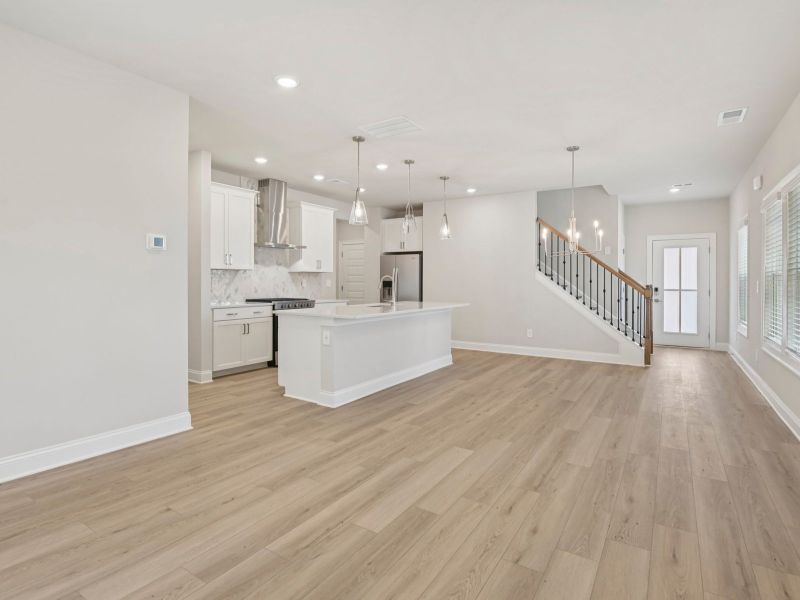 Spacious, unfurnished interior of a new home in Hemingway - Reserve Series, Cumming (Image 12).