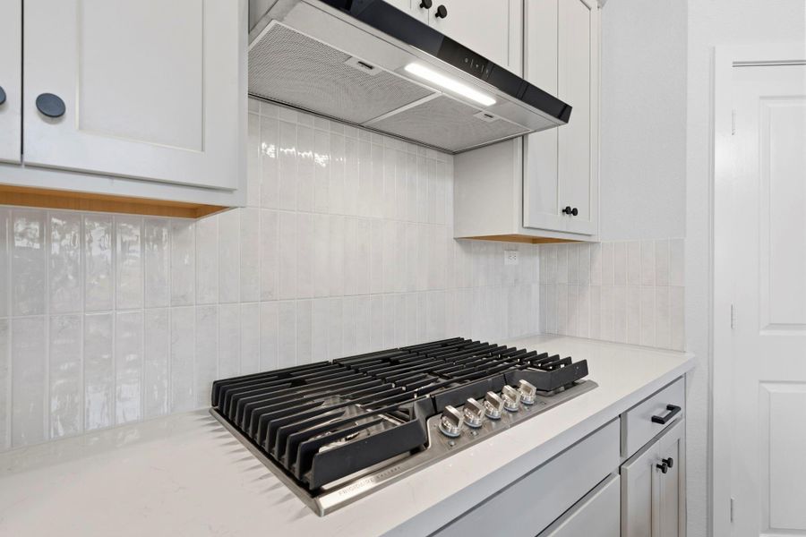 Close-up of interior finishes inside a home in Sienna 45', 50', Missouri City (Image 11).