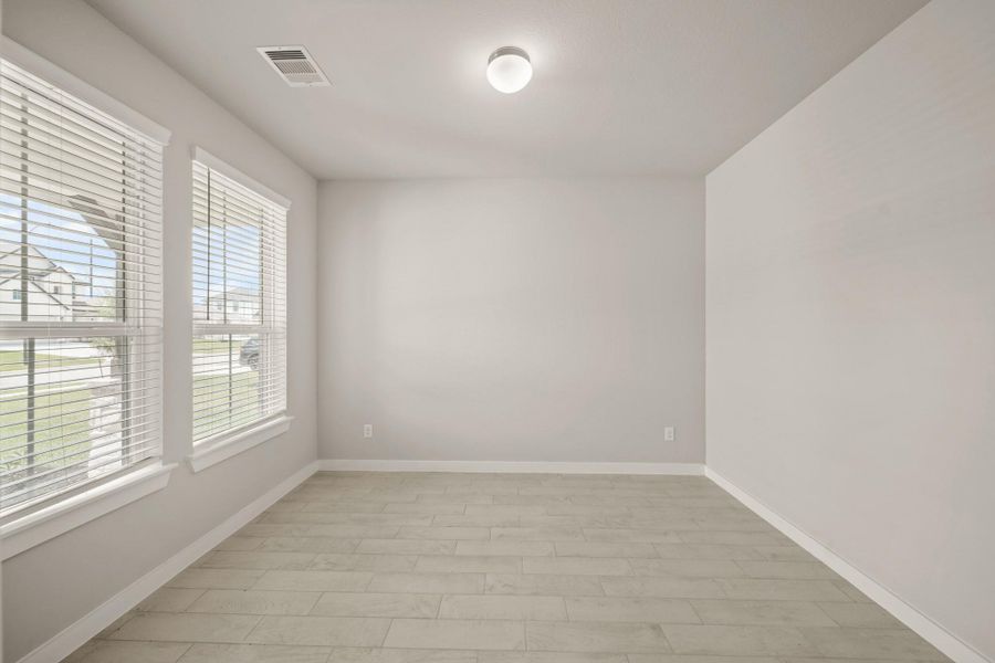 Spacious, unfurnished interior of a new home in Beacon Hill, Waller (Image 25). Spacious, unfurnished interior of a new home in Beacon Hill, Waller (Image 25).