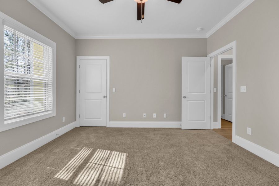 Representative unfurnished interior of a home built from the Ocala II by Great Southern Homes in White Oak Estates, Conway (Image 12).