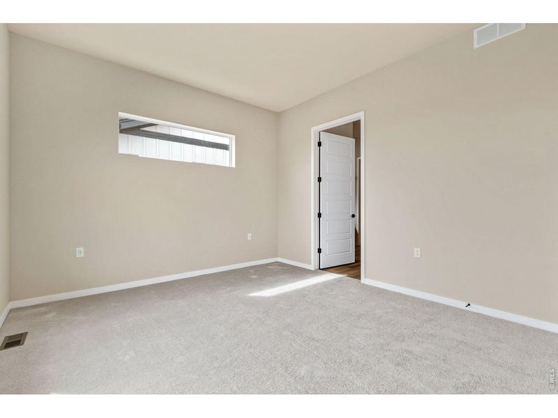 Spacious, unfurnished interior of a new home in , Fort Collins (Image 30).