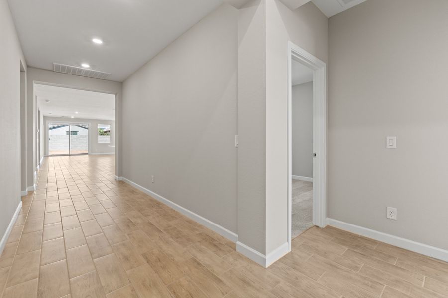 Surprise, AZ New Home.  - Slide 23