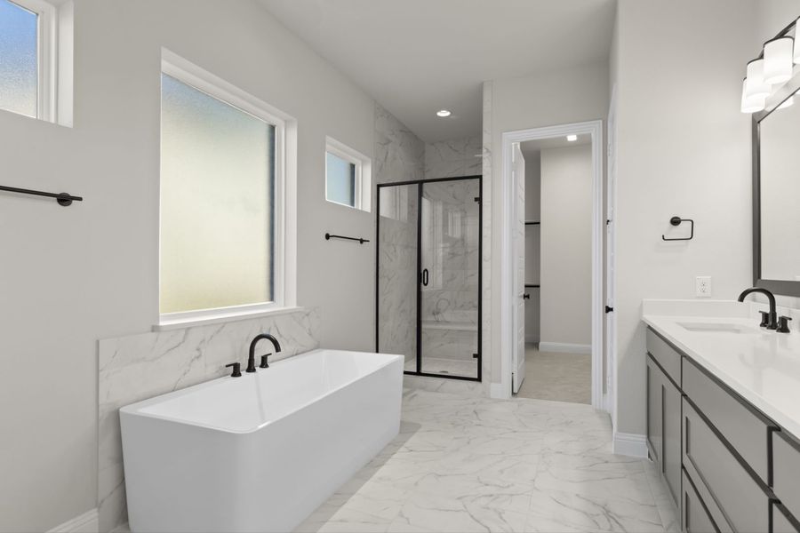 Representative furnished interior of a home built from the Cardiff by Windsor Homes in Nelson Lake Estates, Rockwall (Image 11).