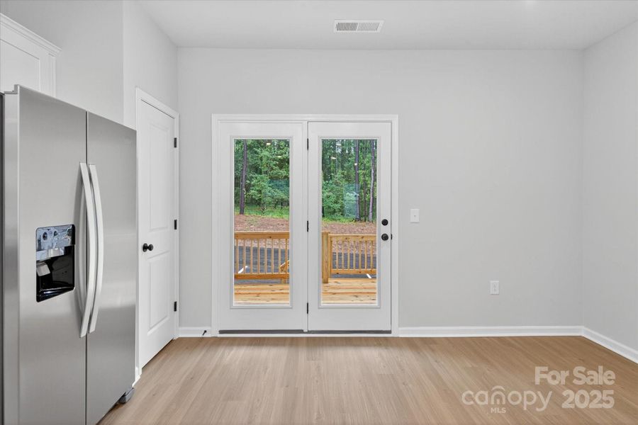 Spacious, unfurnished interior of a new home in Rhyne Court, Gastonia (Image 26).