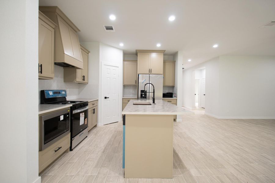 Furnished interior view inside a new home in , Dayton (Image 12).