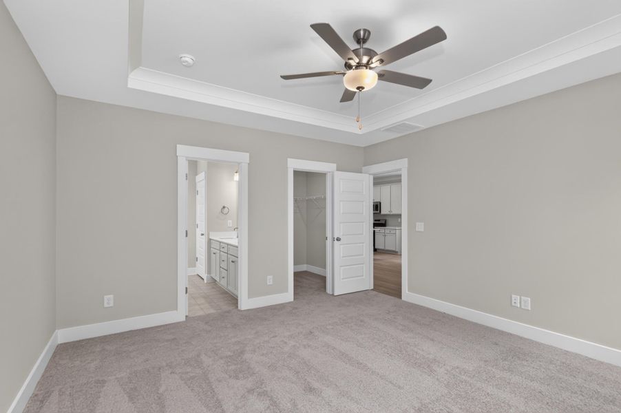 Spacious, unfurnished interior of a new home in Highland Bluff, Aiken (Image 17).