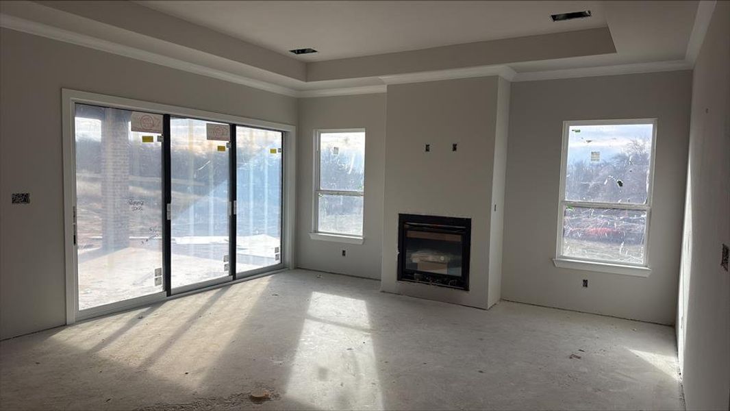 12-29 208 Bristol family room