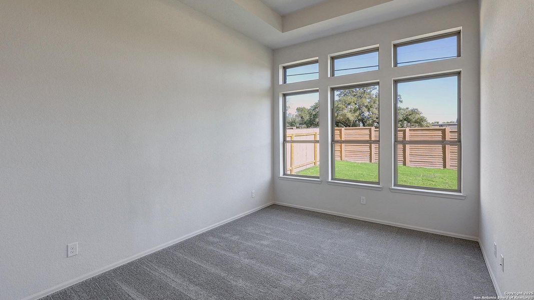 Spacious, unfurnished interior of a new home in Veranda 40', San Antonio (Image 16). Spacious, unfurnished interior of a new home in Veranda 40', San Antonio (Image 16).