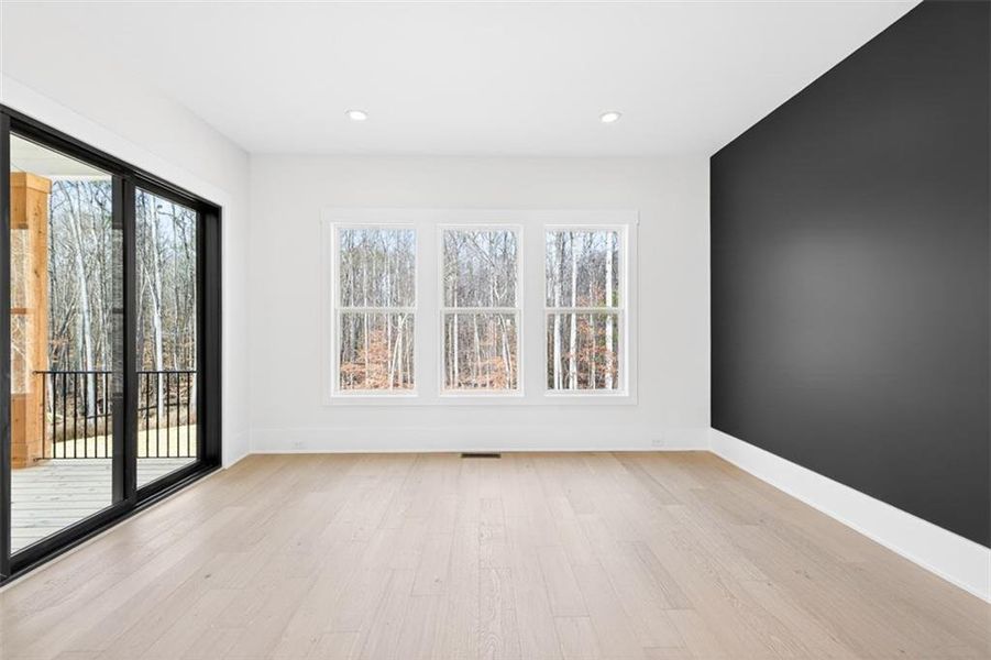 Spacious, unfurnished interior of a new home in , Jefferson (Image 46).