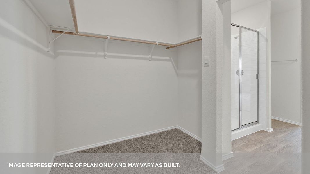 Spacious, unfurnished interior of a new home in Arroyo Ranch, Seguin (Image 19).