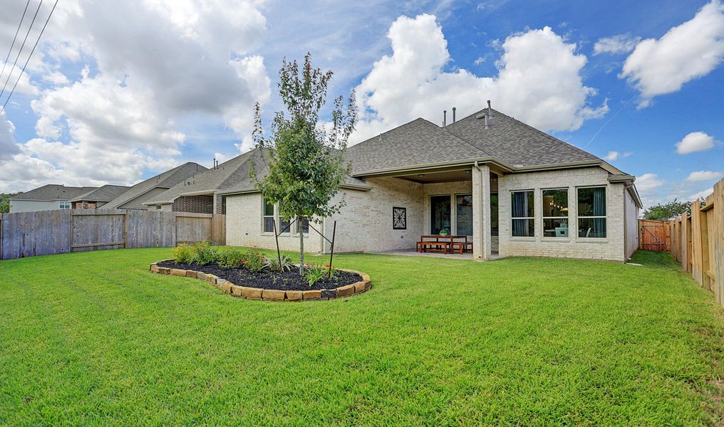 Image 17 of the Icet Creek Crossing community in Mont Belvieu, TX.