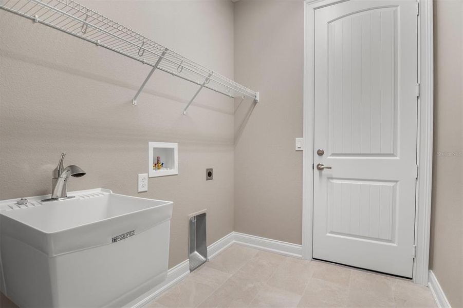 Furnished interior view inside a new home in Lake James, Lakeland (Image 19).