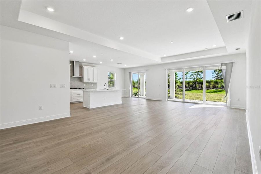 Spacious, unfurnished interior of a new home in Hawkstone, Sarasota (Image 19).