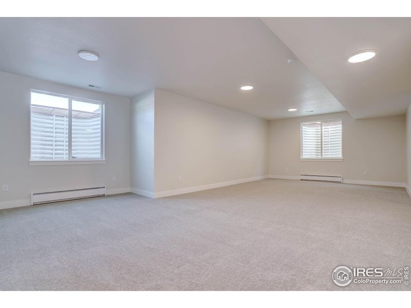 Spacious, unfurnished interior of a new home in , Louisville (Image 26).