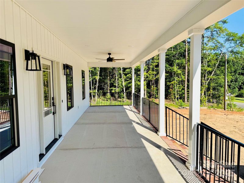 Exterior details and patio area of a home in , Catawba (Image 13).
