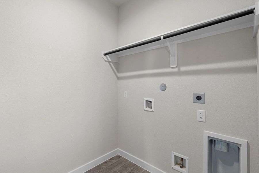 Spacious, unfurnished interior of a new home in Cypresswood Landing, Humble (Image 22).