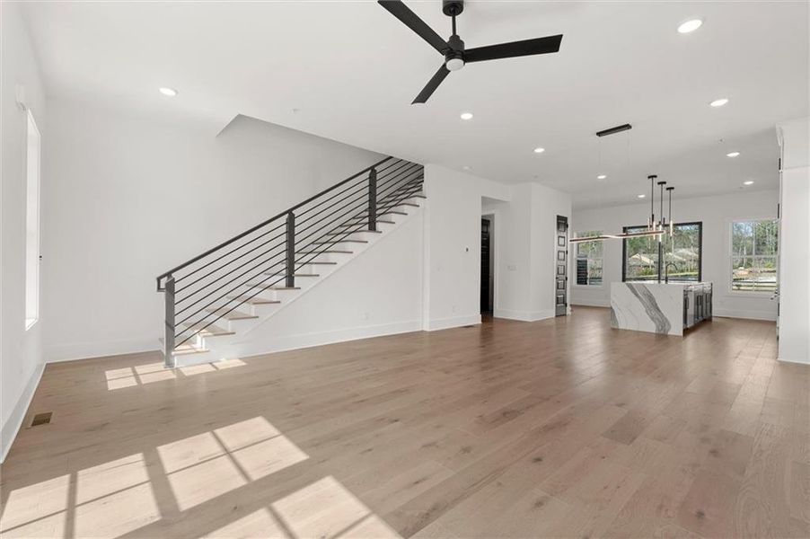 Spacious, unfurnished interior of a new home in , Alpharetta (Image 44).