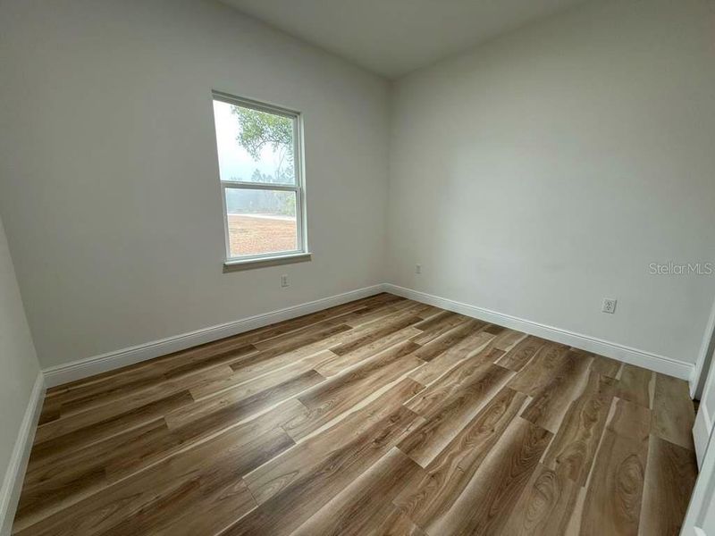 Spacious, unfurnished interior of a new home in , Port Charlotte (Image 17).
