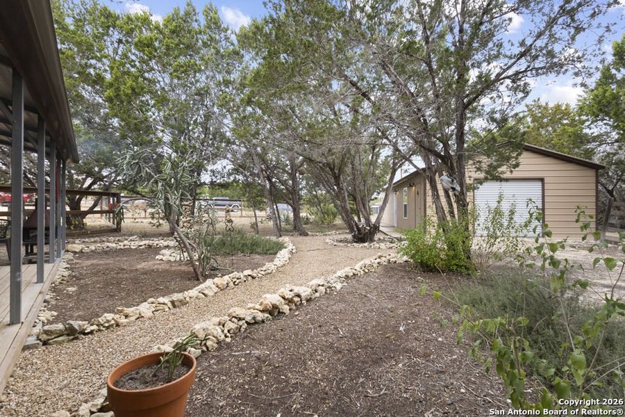 Natural landscape and outdoor views near  in Bandera (Image 21).