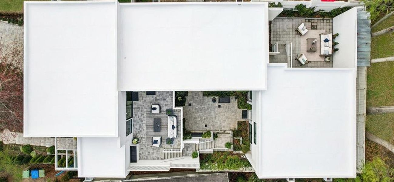 Image 53 of a home in .