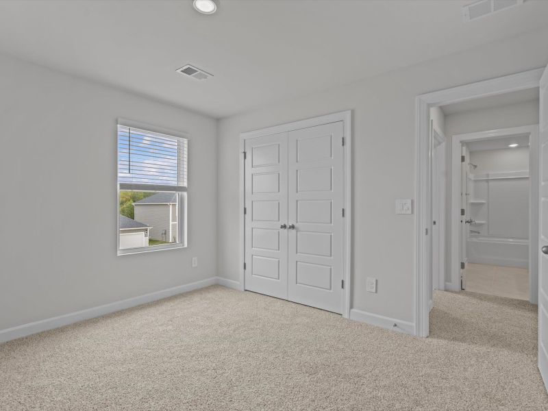 Spacious, unfurnished interior of a new home in Chatham Forest, Duncan (Image 18). Spacious, unfurnished interior of a new home in Chatham Forest, Duncan (Image 18).