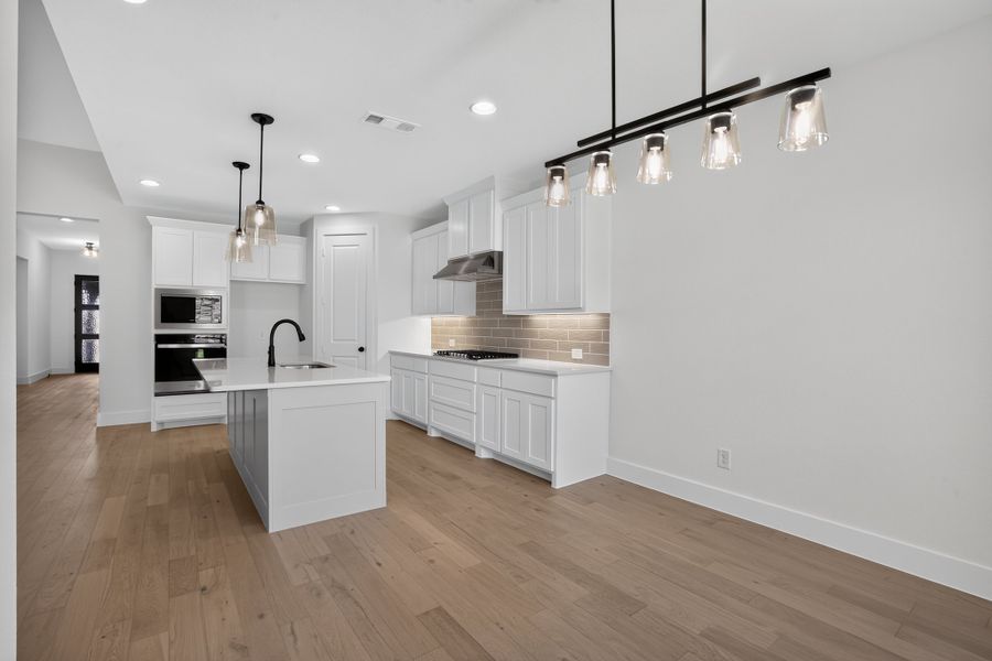 128 Buffalo - Kitchen