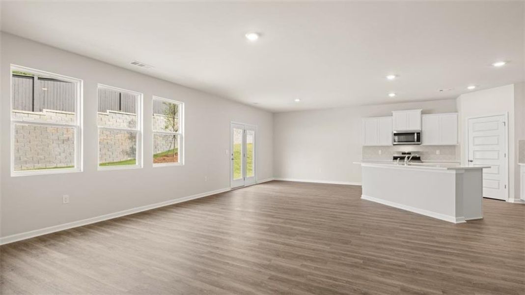 Spacious, unfurnished interior of a new home in Brooks Station, Dacula (Image 20).