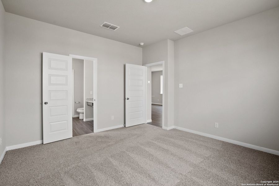 Spacious, unfurnished interior of a new home in Applewhite Meadows, San Antonio (Image 14). Spacious, unfurnished interior of a new home in Applewhite Meadows, San Antonio (Image 14).
