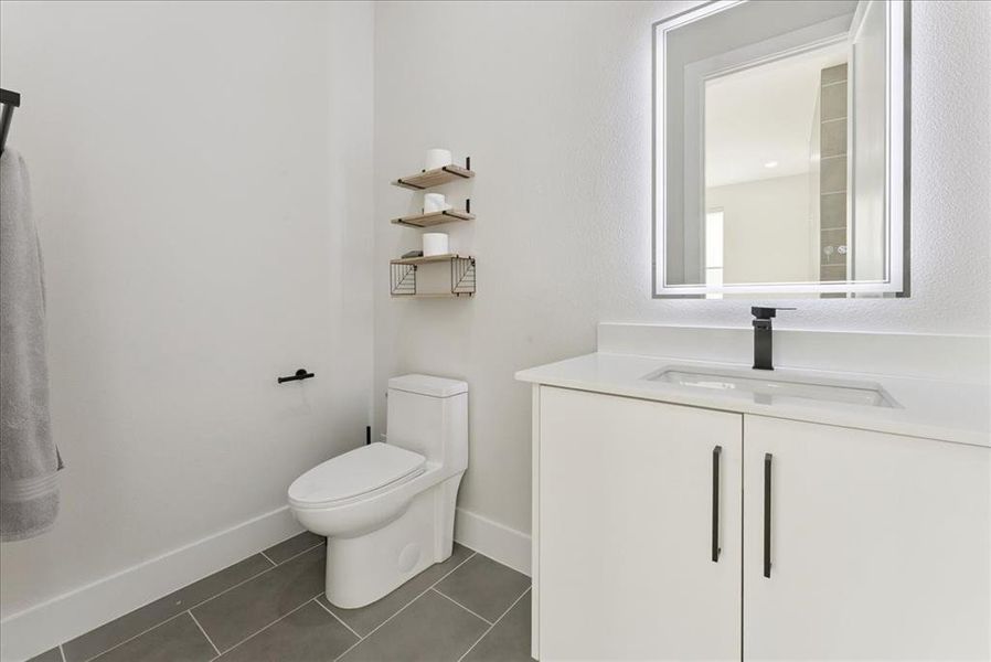 *All photos pictured are unit #101 in building 1512, Coloring/finishes will vary unit to unit. Other differences may be present*