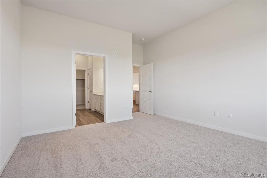 Spacious, unfurnished interior of a new home in Condo Collection at Grand Vue at Interlocken, Broomfield (Image 13). Spacious, unfurnished interior of a new home in Condo Collection at Grand Vue at Interlocken, Broomfield (Image 13).