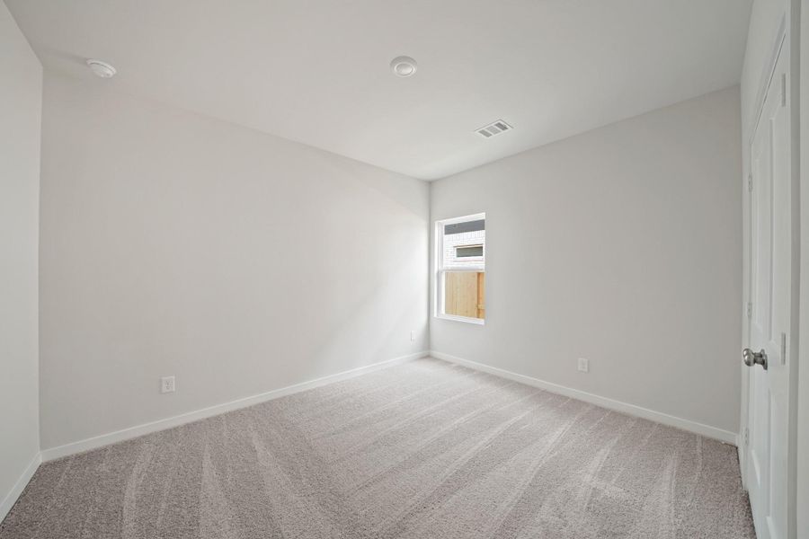 Spacious, unfurnished interior of a new home in Sunterra, Katy (Image 10). Spacious, unfurnished interior of a new home in Sunterra, Katy (Image 10).