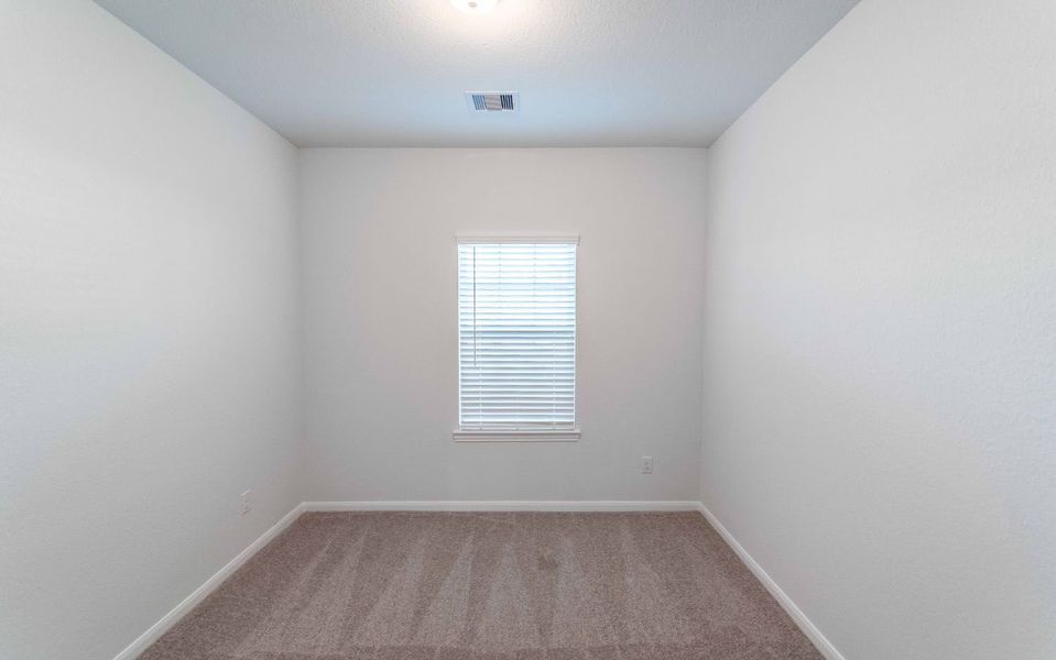 Spacious, unfurnished interior of a new home in Cielo, Conroe (Image 17).