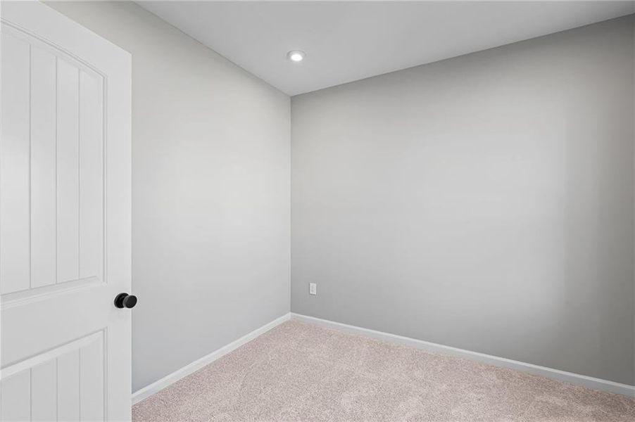 Spacious, unfurnished interior of a new home in Twin Lakes, Hoschton (Image 17). Spacious, unfurnished interior of a new home in Twin Lakes, Hoschton (Image 17).