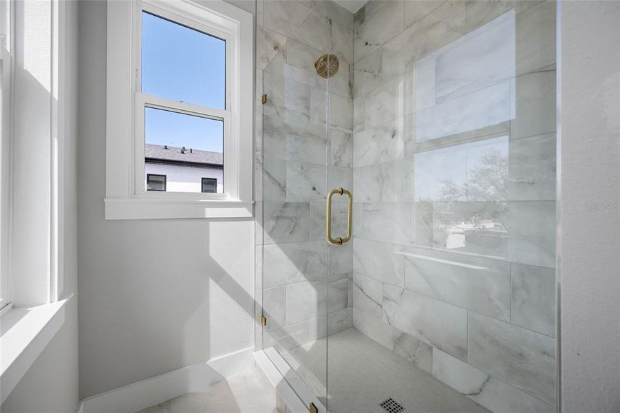 Image 64 of a home in Blanc.