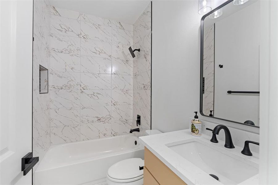 Furnished interior view inside a new home in , Granbury (Image 7). Furnished interior view inside a new home in , Granbury (Image 7).