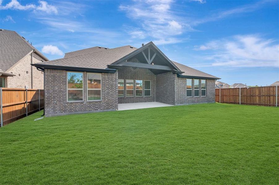 Exterior details and patio area of a home in Wellington, Haslet (Image 20). Exterior details and patio area of a home in Wellington, Haslet (Image 20).