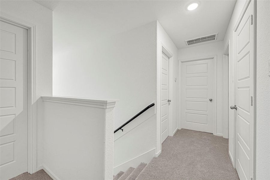 Spacious, unfurnished interior of a new home in Rollingbrook Estates, Baytown (Image 12). Spacious, unfurnished interior of a new home in Rollingbrook Estates, Baytown (Image 12).