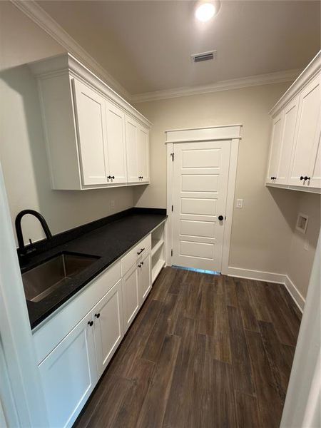 Furnished interior view inside a new home in , Tyler (Image 8).