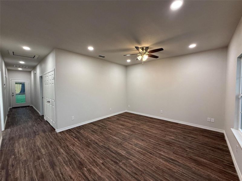 Spacious, unfurnished interior of a new home in , Longview (Image 9).