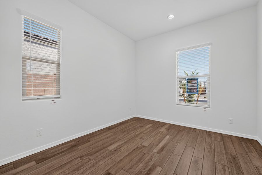 Spacious, unfurnished interior of a new home in Combs Ranch, San Tan Valley (Image 20).