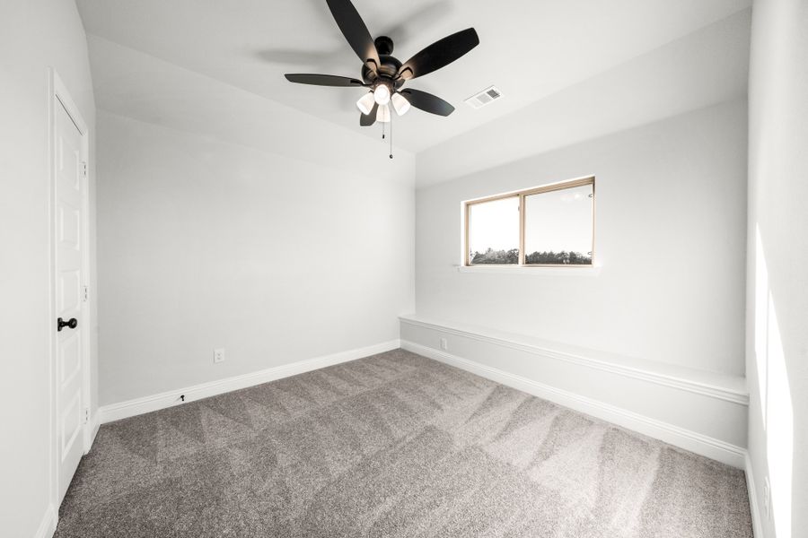 Spacious, unfurnished interior of a new home in Forest Ridge Estates, Greenville (Image 36).