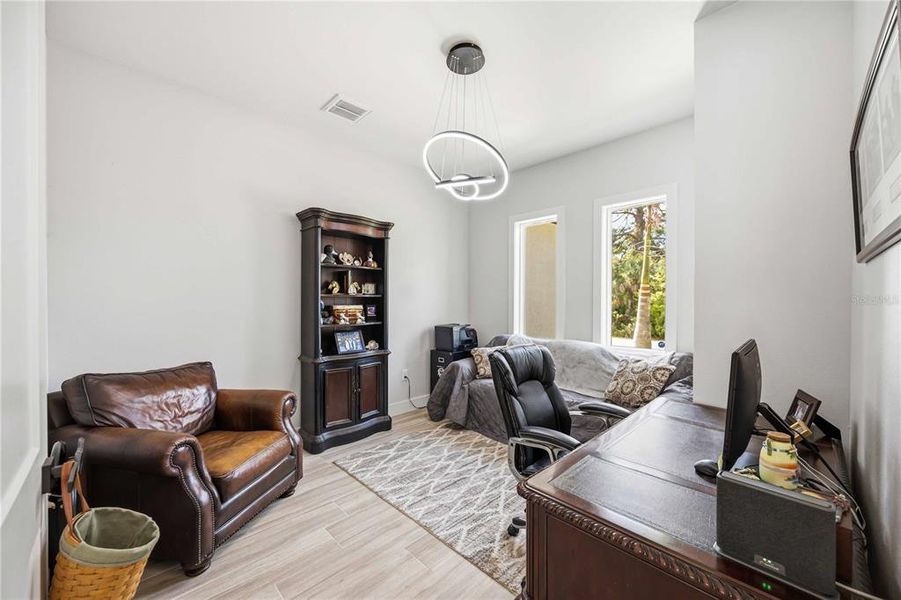 Furnished interior view inside a new home in , Port Charlotte (Image 14).