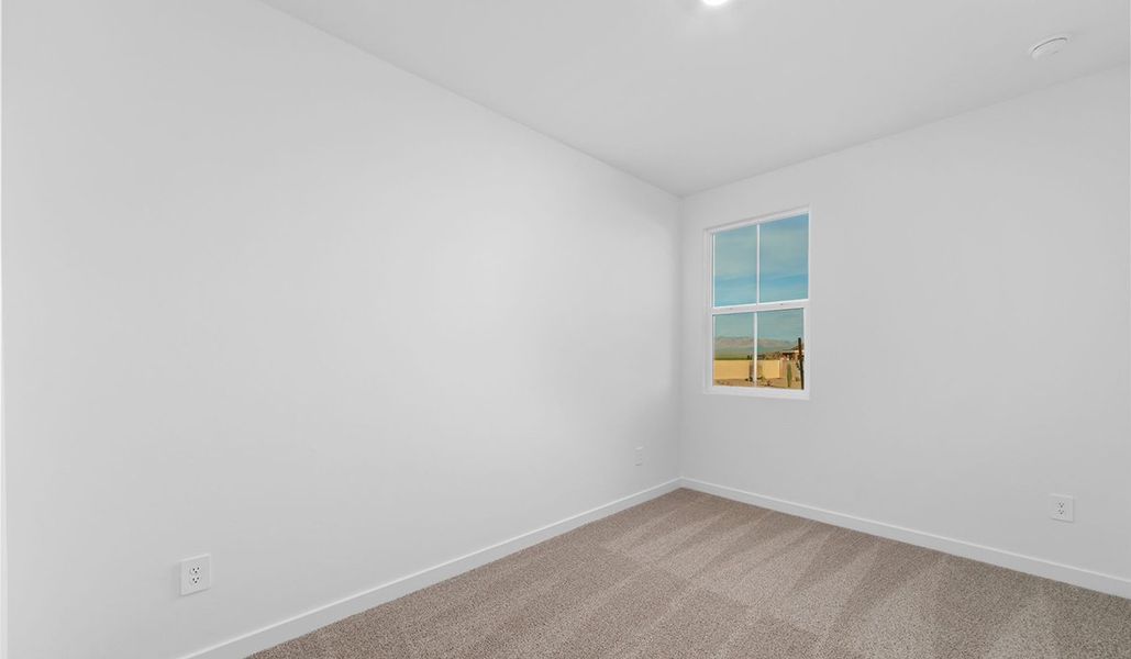 Spacious, unfurnished interior of a new home in Entrada Del Toro at Rancho Sahuarita, Sahuarita (Image 28).