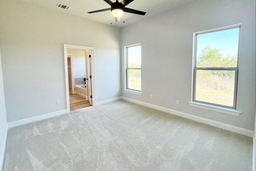 Spacious, unfurnished interior of a new home in Orange Gardens, Orange (Image 15).