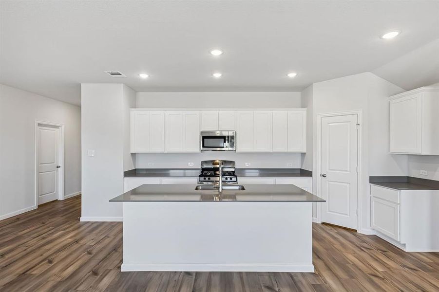 Representative (4) Representative (4)