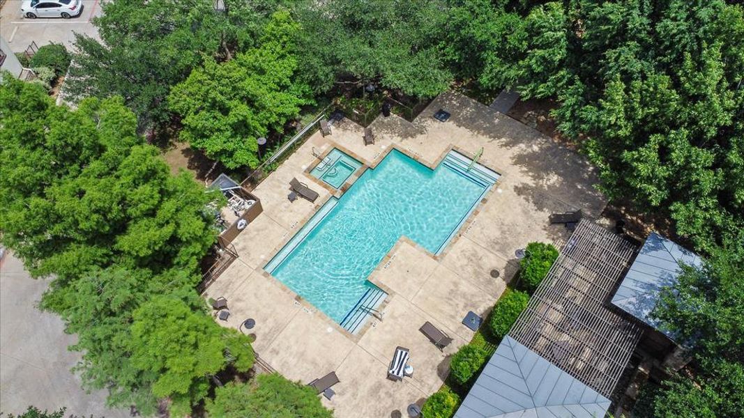 Image 33 of a home in . Image 33 of a home in .