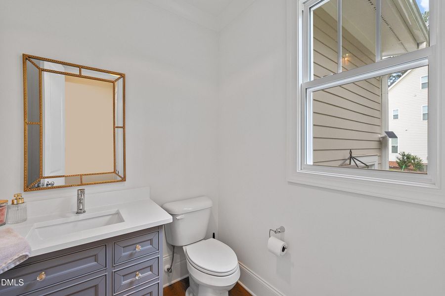 36-807 Crimson_7283 36-807 Crimson_7283