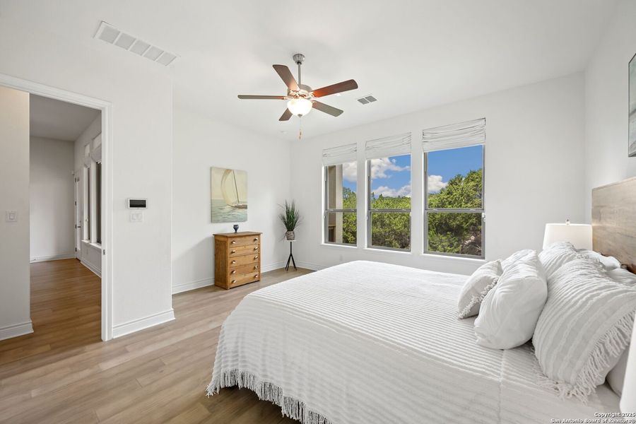 Furnished interior view inside a new home in Esperanza - 70', Boerne (Image 11). Furnished interior view inside a new home in Esperanza - 70', Boerne (Image 11).