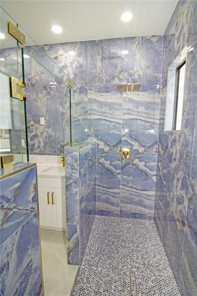 Image 51 of a home in .